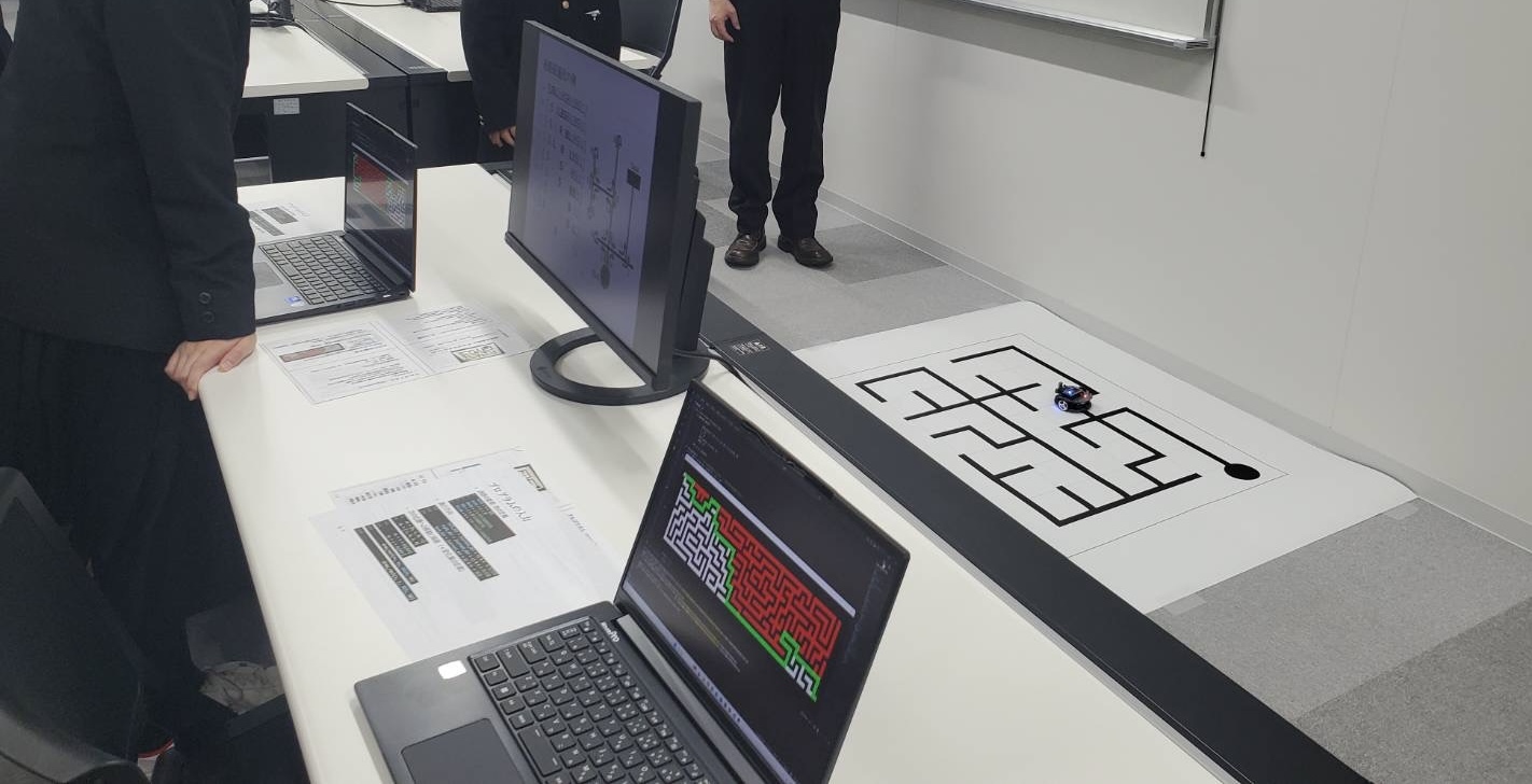 電子情報工学科